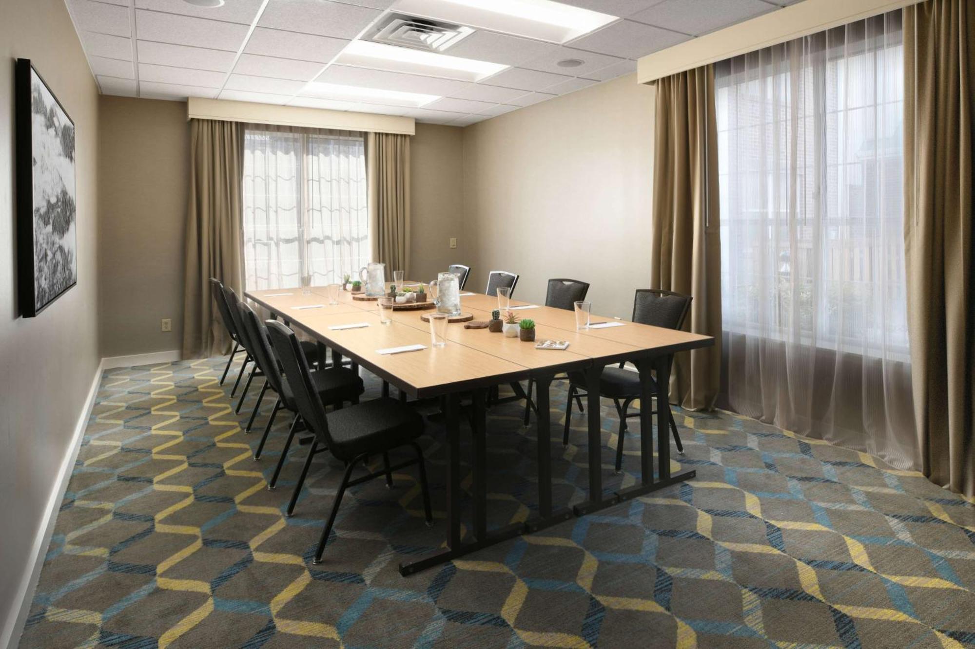 Sonesta Es Dallas Hotel 3*